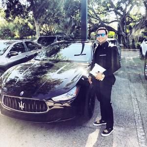 Meet your Posher, Luis